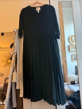 H+ Hannoh Wessel Sz 34 Women's Pleated Maxi Dress with Short Sleeves